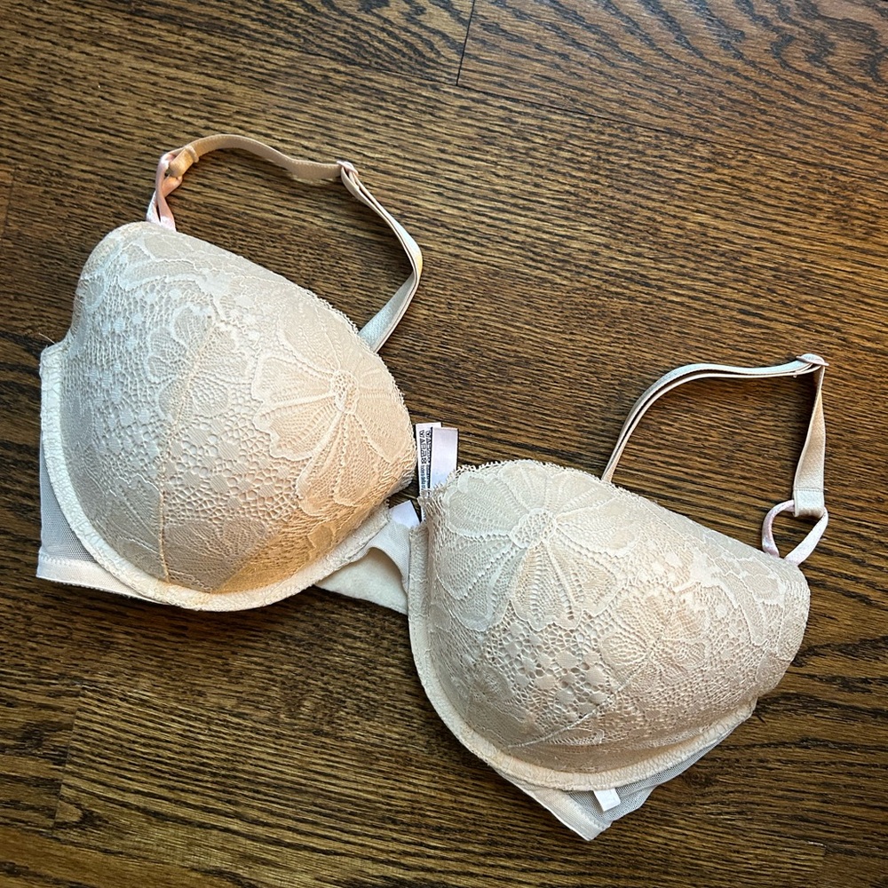 Victoria’s Secret bra